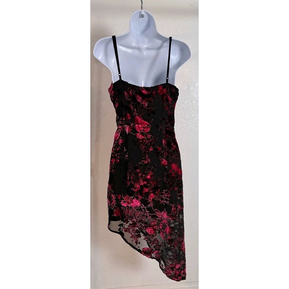 Lulus Assymetrical Velvet Burnout Dress Sz M Black Burgandy Whimsigoth Fairycore - Picture 6 of 9